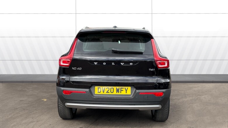 Volvo Xc40 2.0 T4 Momentum 5dr AWD Geartronic Petrol Estate